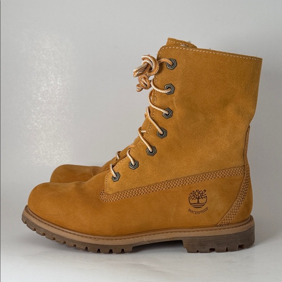 Timberland Fleece Lined lace up boots - Picture 7 of 10